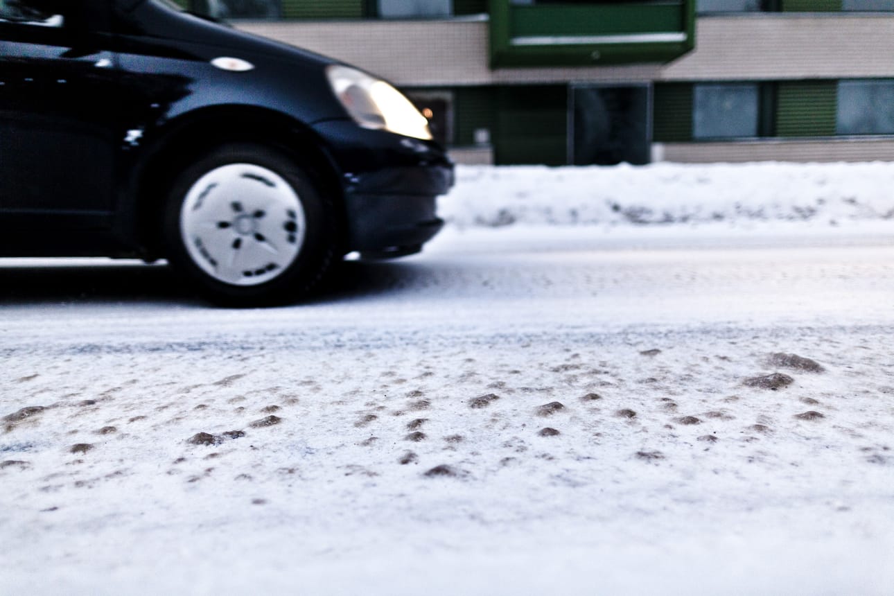 Viime aikojen sää on haastanut katujen kunnossapidon.