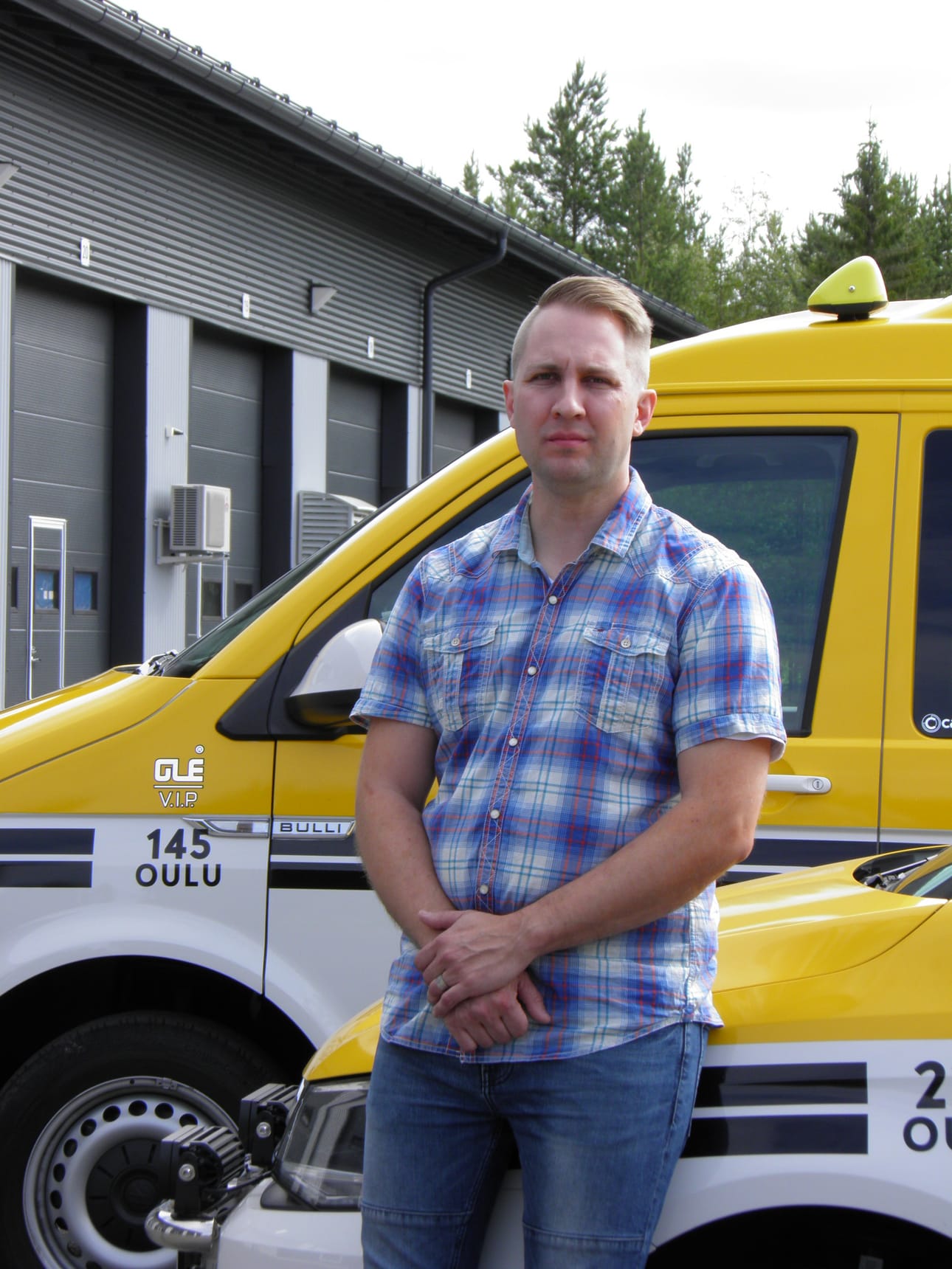 Ilumoin hallituksen puheenjohtaja Ilkka Moilanen on ollut 15 vuotta taksialalla. Ilumoi kuuluu isoon välitysyhtiöön eli Otaxiin. Hän kaipaa kuljettajilta paikallistuntemusta.
