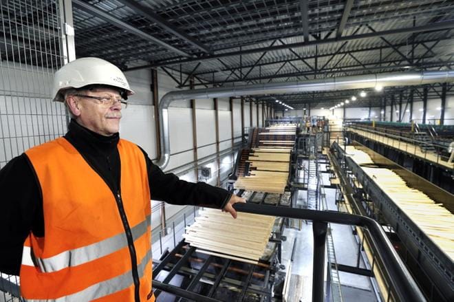 Keitele Forest -konsernin hallituksen puheenjohtaja Ilkka Kylävainio sanoo, että sahateollisuuden suhdannehuippu ajoittui edellisen tilikauden lopulle kevääseen 2018, ja päättyneellä tilikaudella on toimittu laskevassa suhdanteessa. KUVA: JOUKO HÄNNINEN