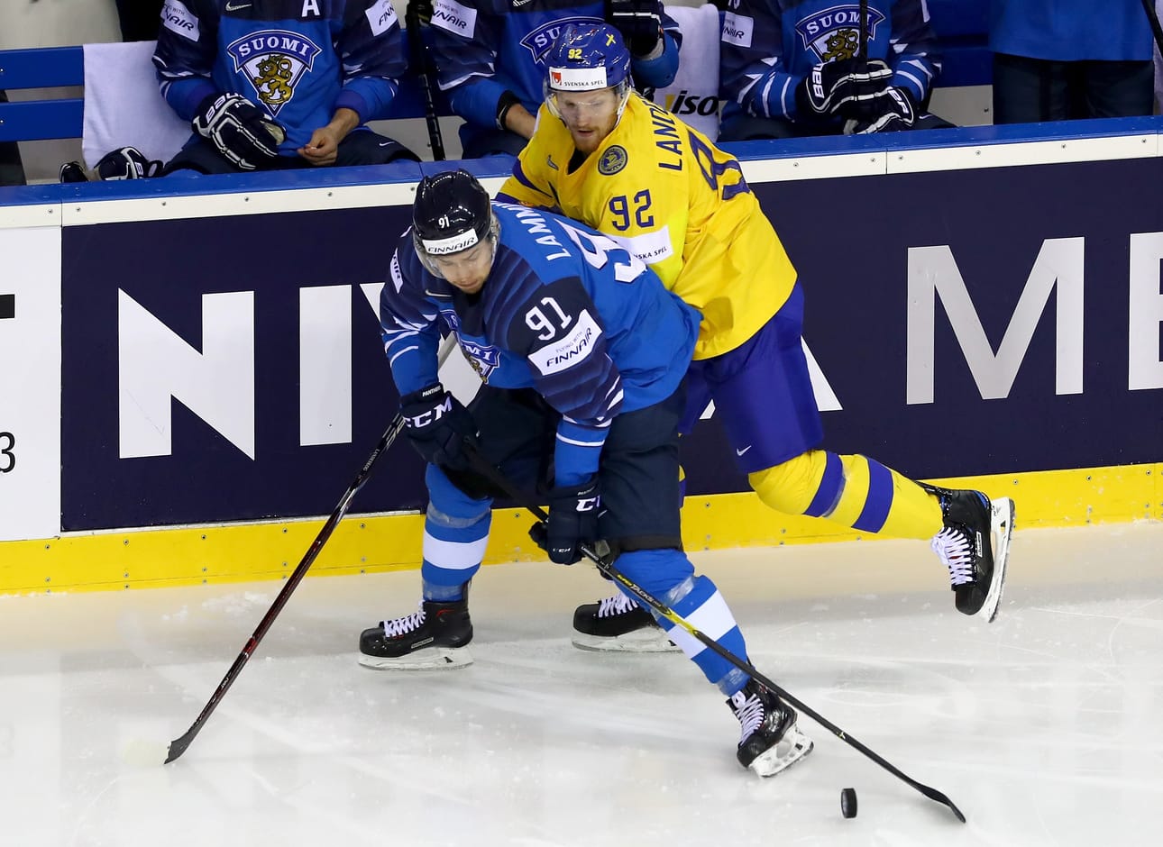 Koen, että minun pitää kehittyä pelaajana, ja Kärpät on tällä hetkellä paras vaihtoehto, Juho Lammikko sanoo. Kuva tämän vuoden 2019 MM-kisoista.