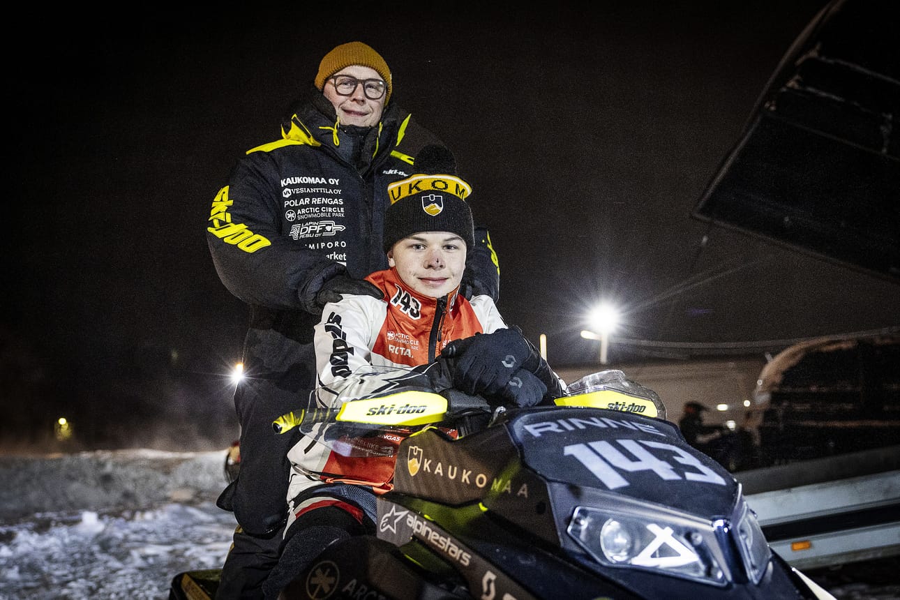 Janne Rinne Rovaniemeläinen Topi Rinne, 15, ei ujostele moottorikelkan sarvissa ...