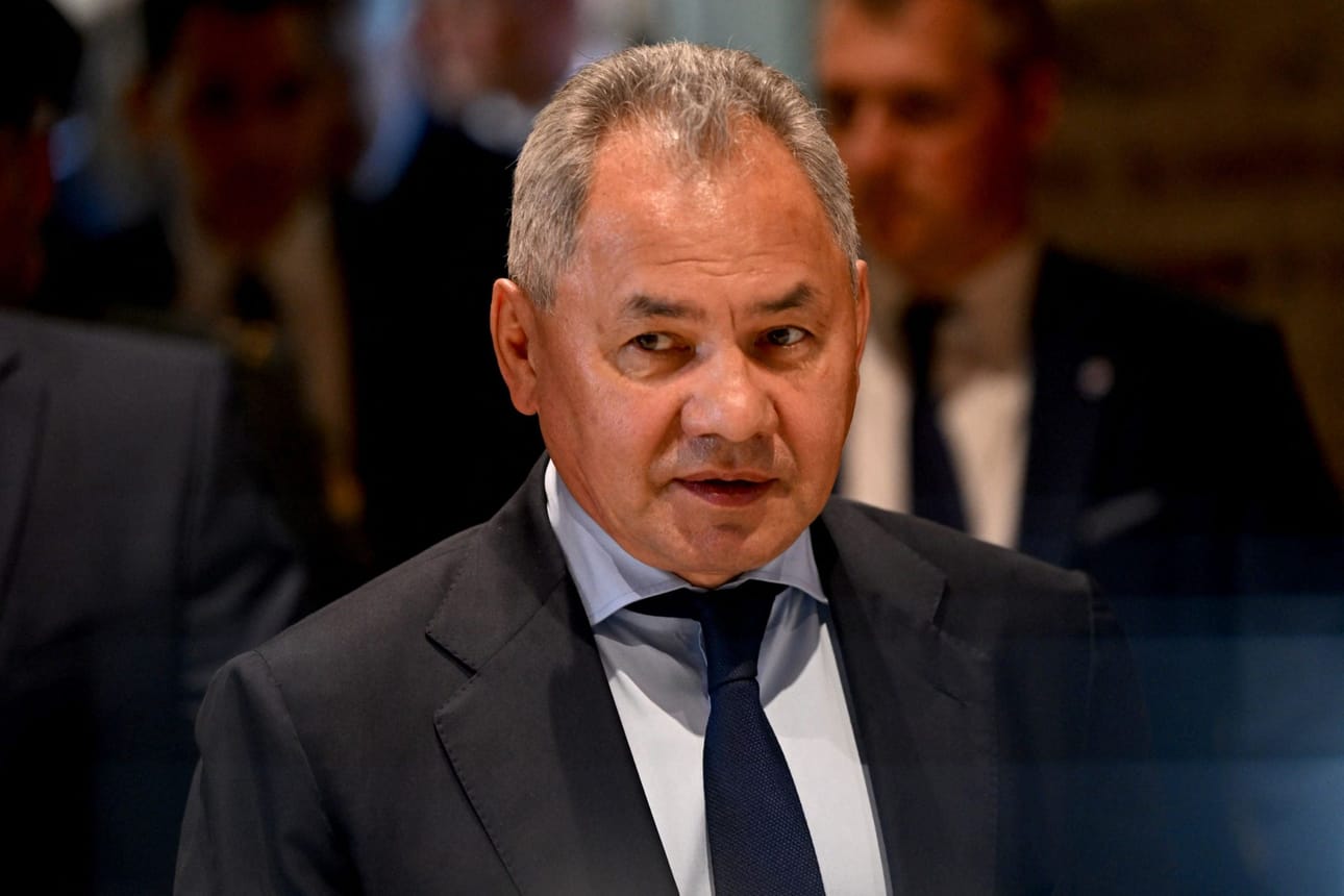Shoigu puhui likaisesta pommista jo sunnuntaina keskustellessaan useiden sotilasliitto Naton puolustusministerien kanssa. LEHTIKUVA/AFP