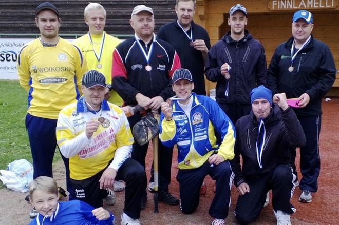 Vuoden 2014 puulaakin hopeajoukkue Mäkelä Alu Oy.