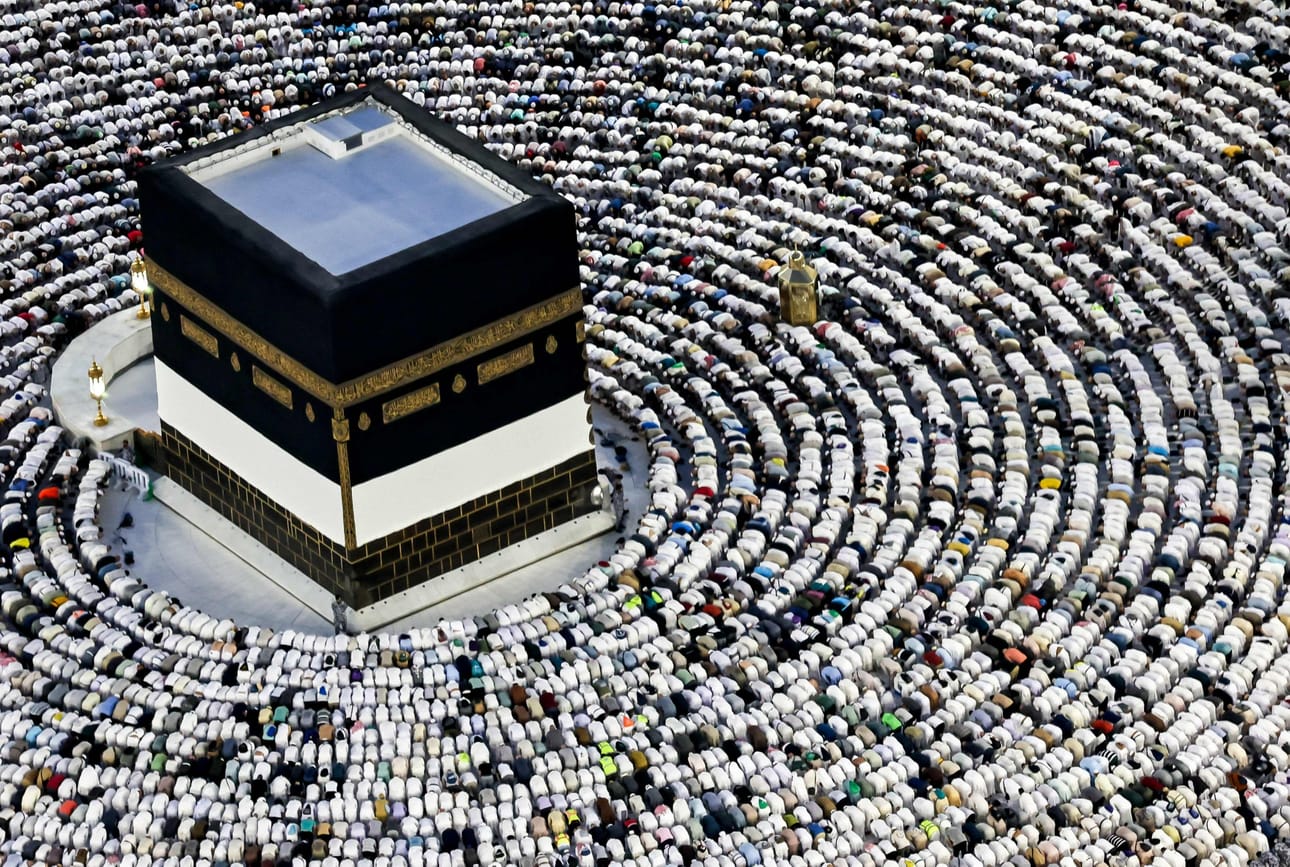 Islaminuskon mukaan jokaisen muslimin on suoritettava pyhiinvaellus Mekkaan ainakin kerran elämässään. LEHTIKUVA/AFP