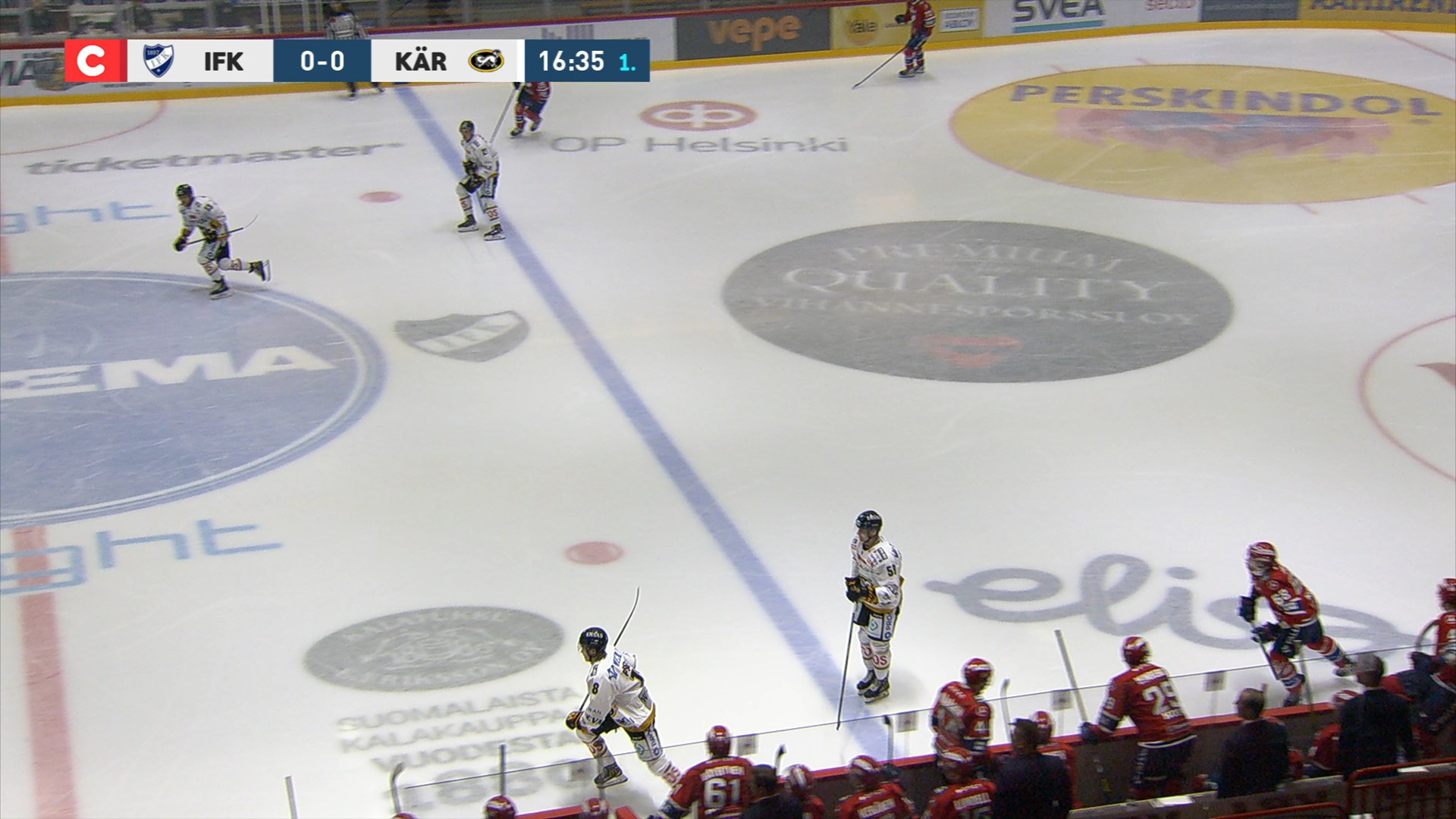 Otto Karvinen tekee Kärppien 0–1 maalin