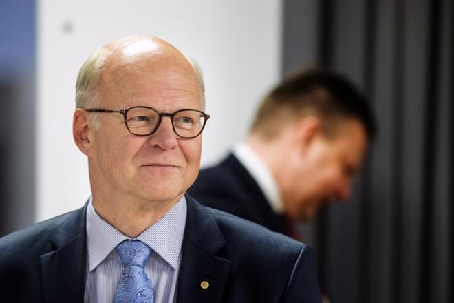 OP Ryhmän pääjohtaja Reijo Karhinen arvioi, että vuoden 2017 tulos tulee olemaan samansuuruinen kuin viime vuoden. Karhinen esitteli vuoden 2016 tulosta torstaina yhtiön pääkonttorissa Helsingissä. Kuva: Kimmo Penttinen