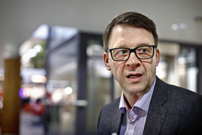 Teuvalainen Esko Lehtimäki on keskustan puoluehallituksen ja työvaliokunnan jäsen ja keskustan Etelä-Pohjanmaan piirin puheenjohtaja.