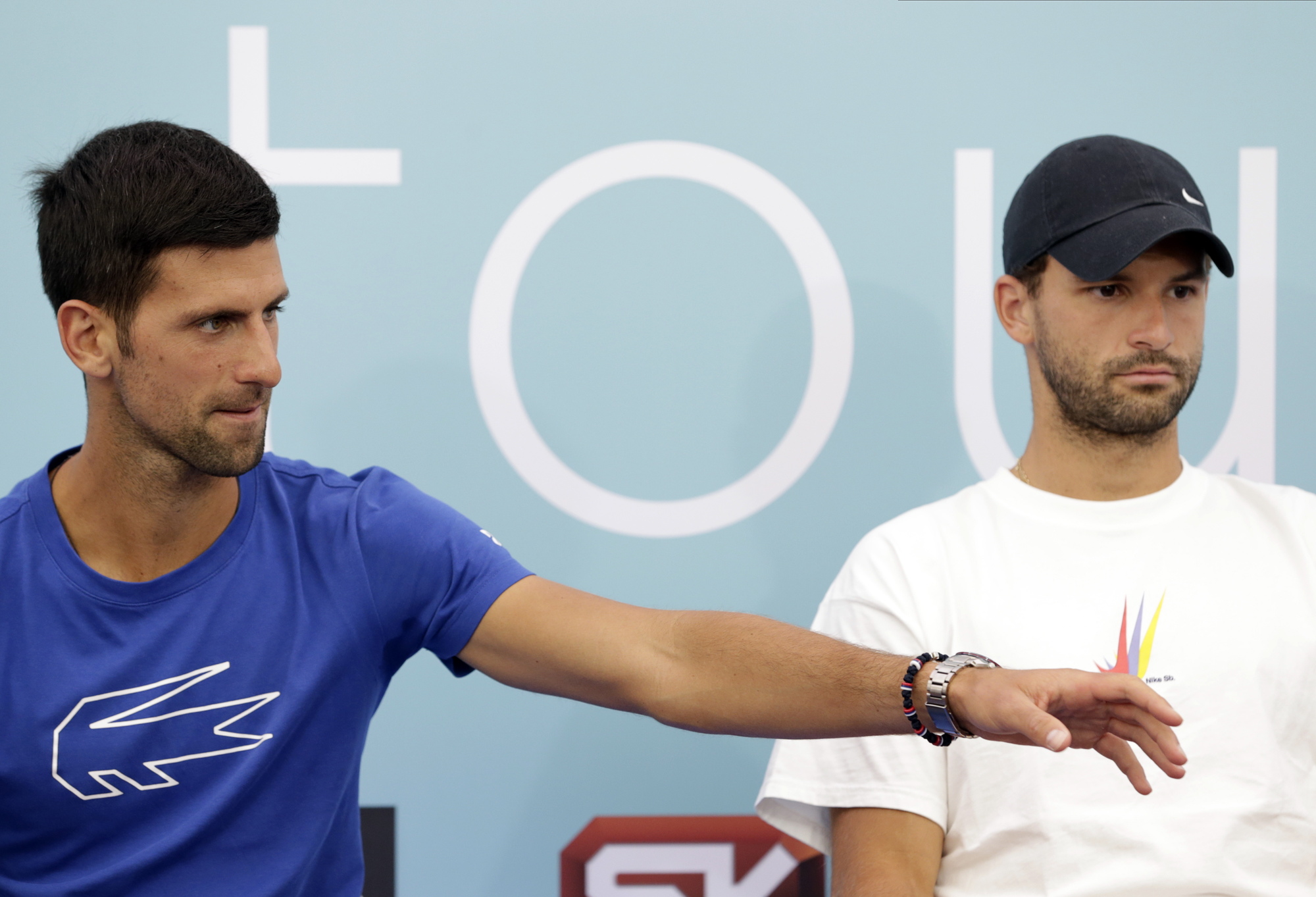 "Puupääidea" johti tennistähti Djokovicin koronatartuntaan - vaimokin sairastui