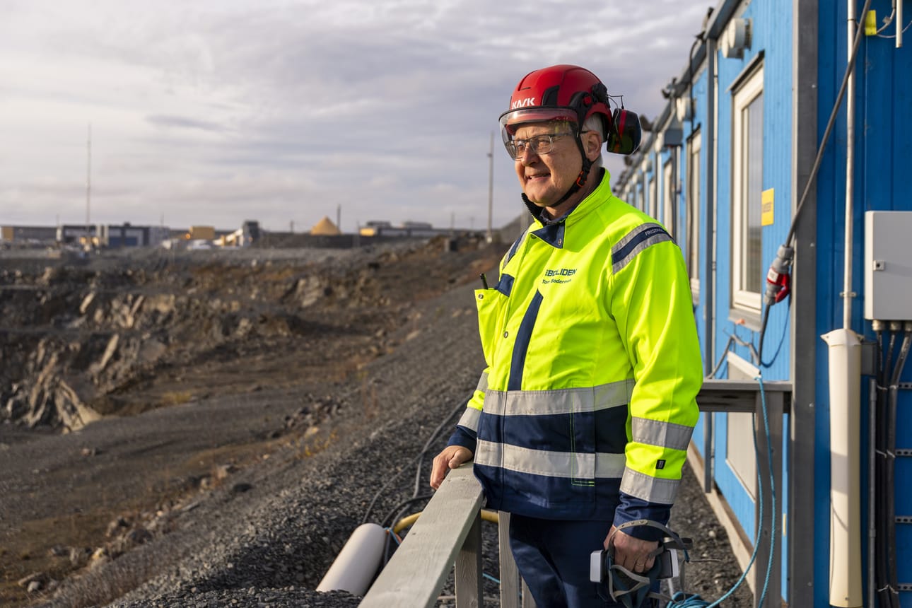 Kevitsan kaivoksen johtaja Tom Söderman sanoo, että lopulliset irtisanottavien määrät ja tehtävänkuvien muutokset selviävät arviolta toukokuun aikana.