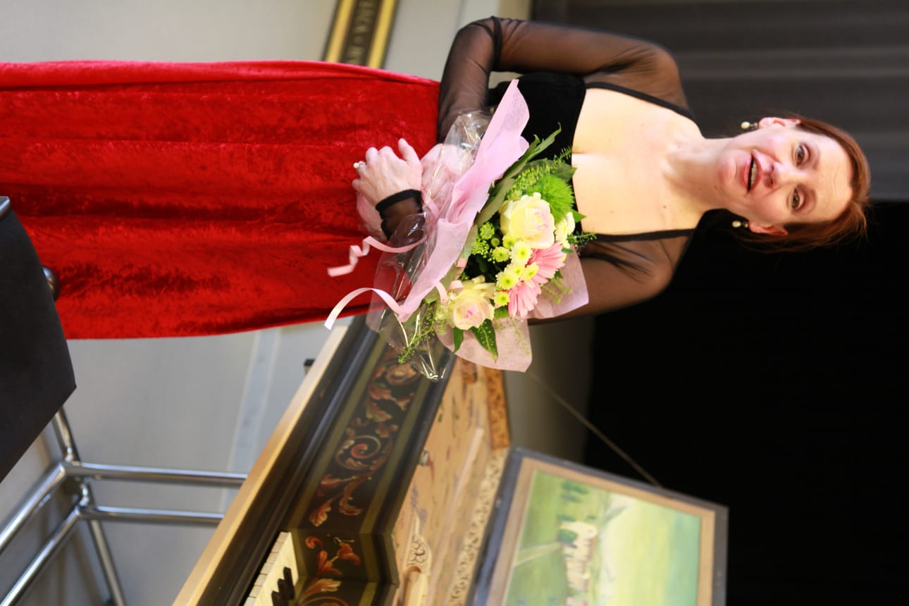 Elina Mustonen konsertin jälkeen.
