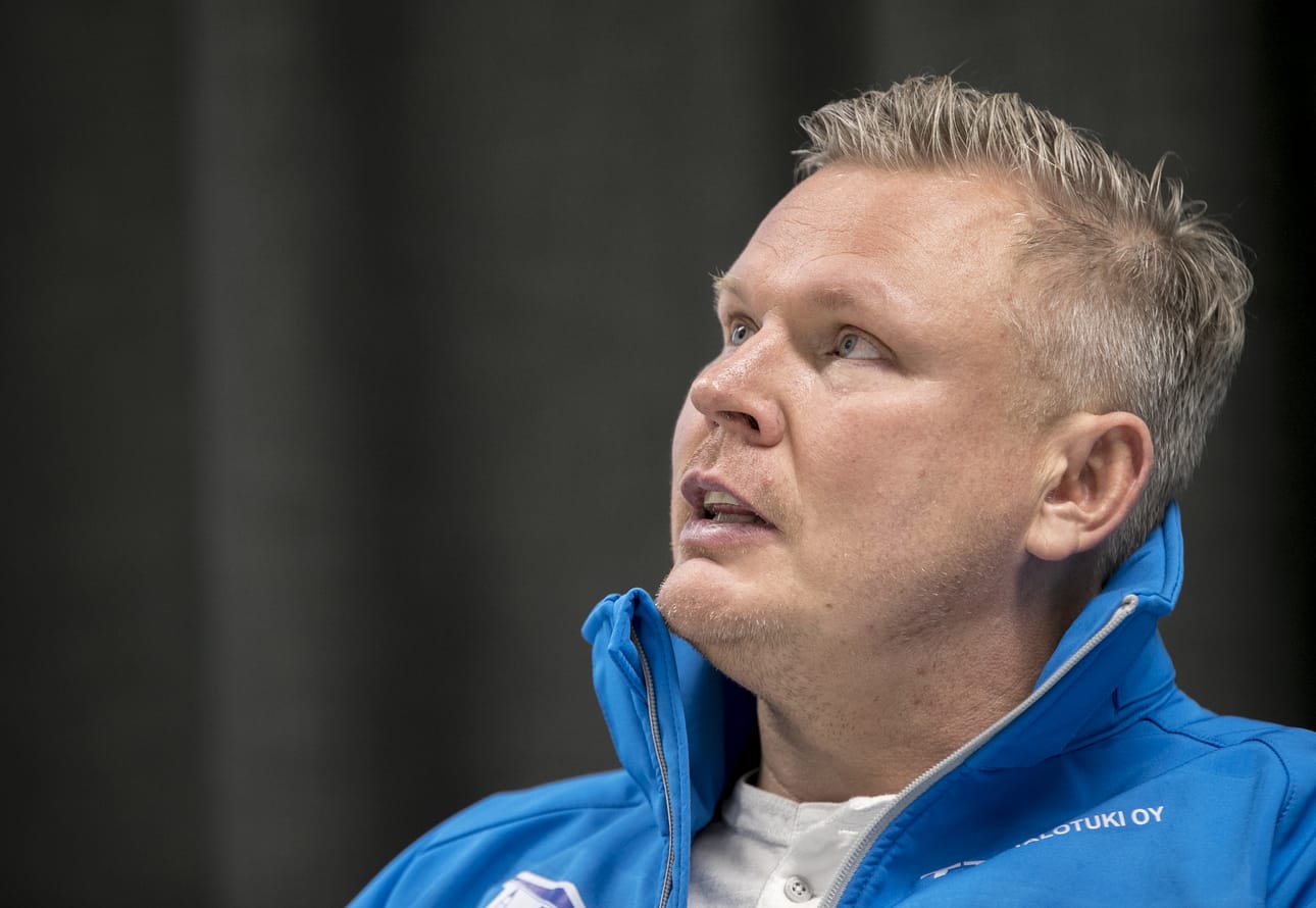 Mika Lähteenmäki kertoo uusien omistajakuvioiden olevan hänelle iso helpotus.