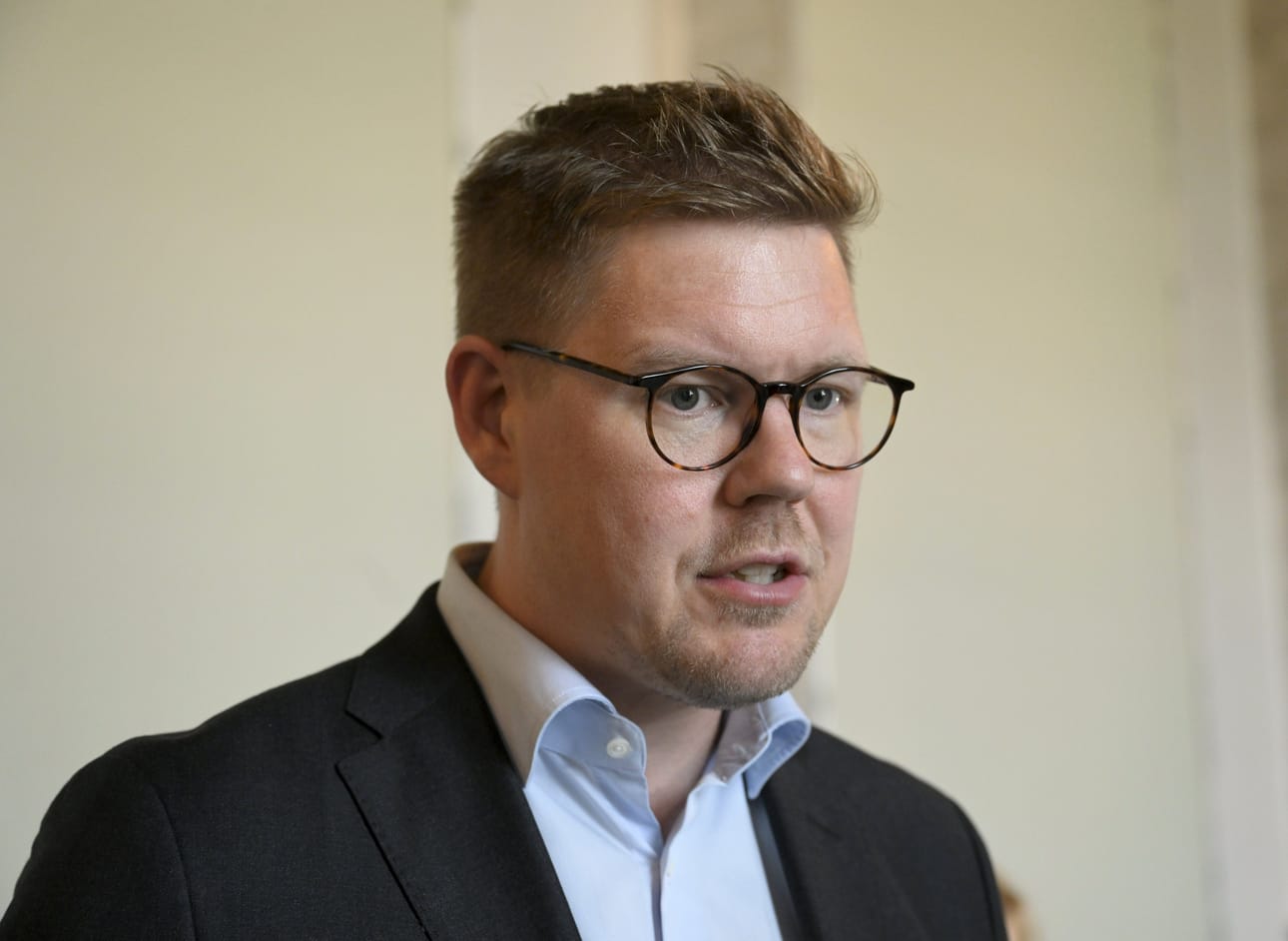 Antti Lindtmanin johtama SDP jatkaa suosituimpanja puolueena Helsingin Sanomien tuoreessa mittauksessa. LEHTIKUVA / VESA MOILANEN