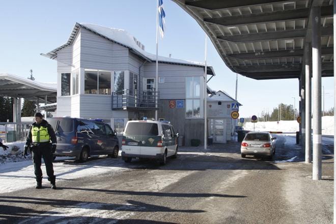 Vartiuksen raja-asemalla Kainuussa on ollut normaali liikenne, eikä dieselin hamstraajia ole näkynyt ainakaan vielä. KUVA: Juha Neuvonen/ Arkisto