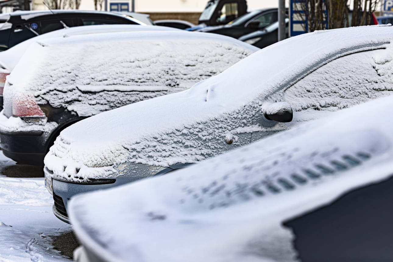 Pahimmassa tapauksessa igluautoilusta voi seurata jopa ajokieltoa. Kuvituskuva.