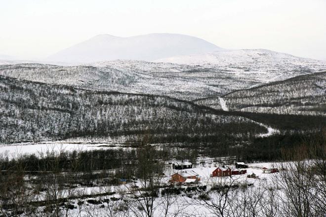 Finnmarkin korkeimpiin tuntureihin kuuluva Rastigaisa on suosittu retkeilykohde. Davvin tuulipuisto muuttaisi maisemia sen ympärillä. Kuvat: Olli Miettunen