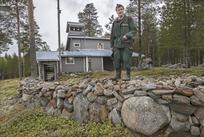 Tauno Konttinen rakensi pienen kylän tiettömien taipaleiden taakse