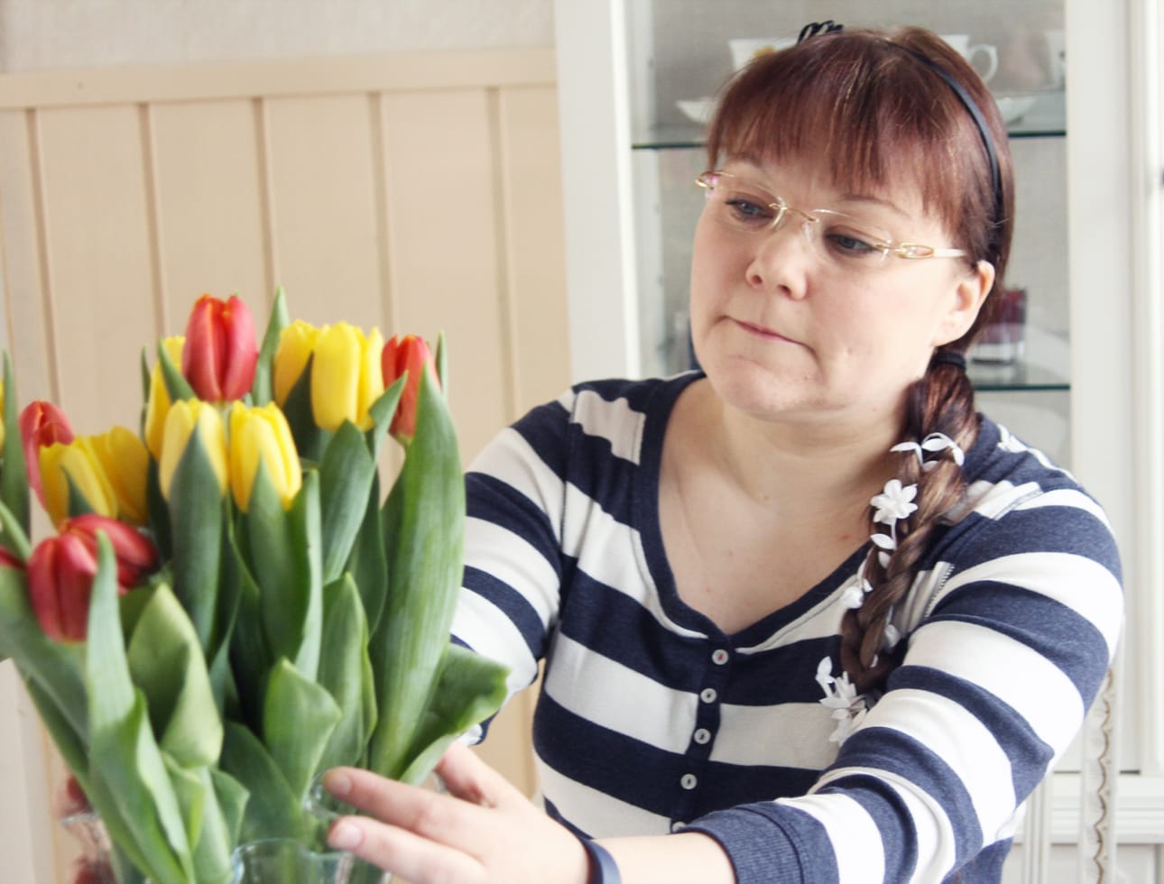 Anneli Männikkö on kiitollinen saamastaan elinluovutuksesta. Samalla hän toivoo kaikkien täyttävän elinluovutuskortin, sillä apua tarvitaan. Tälläkin hetkellä Suomessa odottaa elinsiirtoa noin 400 ihmistä.