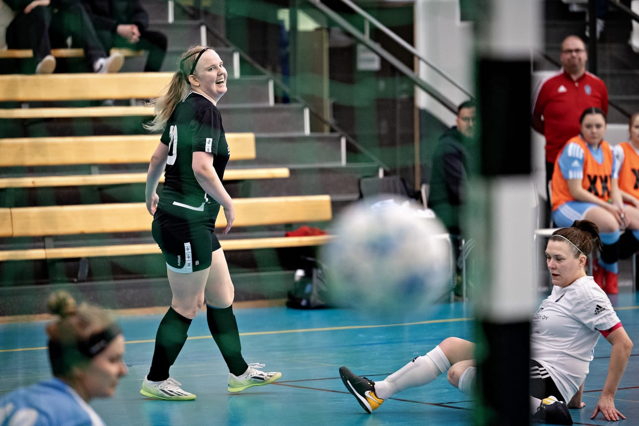 Jennyfer Myllykoski teki ratkaisuottelussa hattutempun.