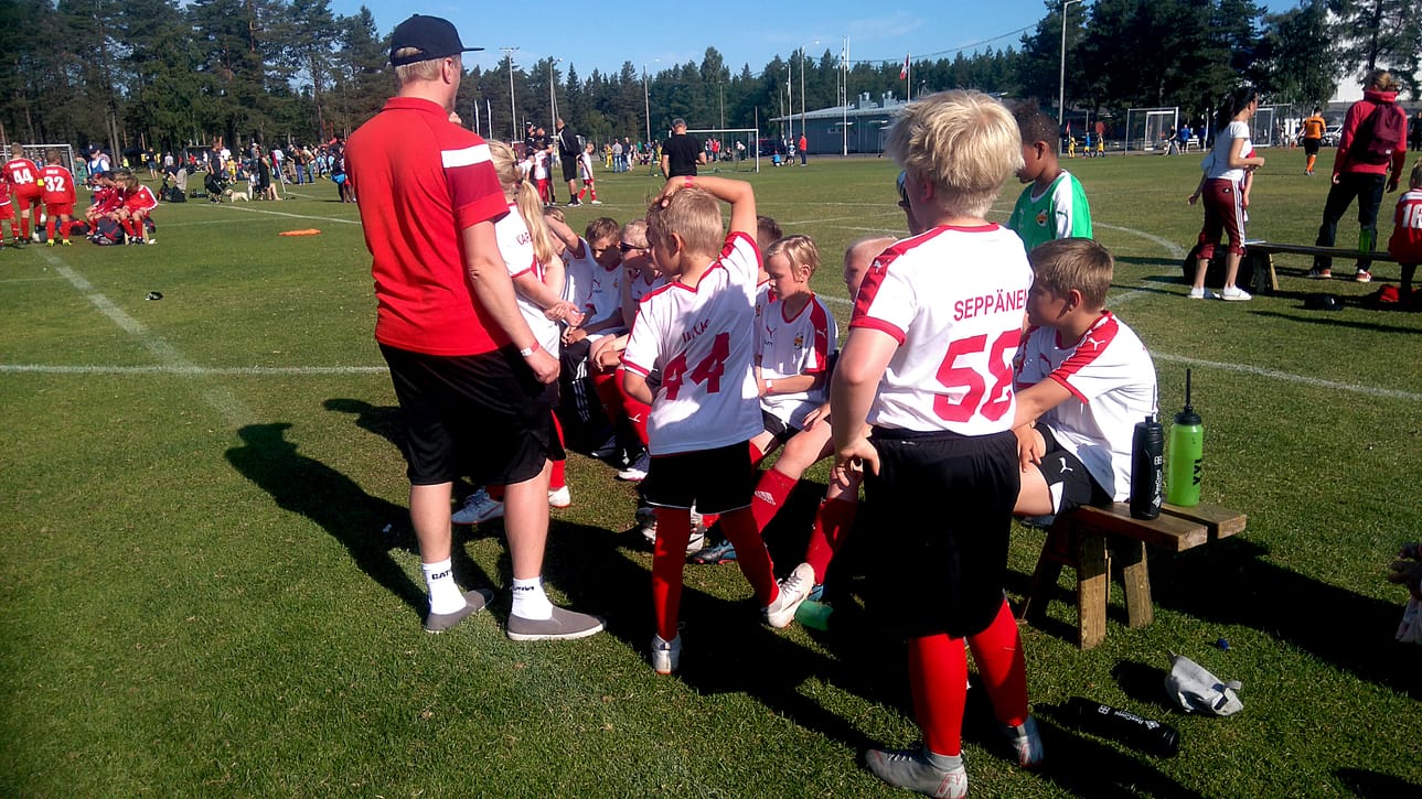 FC Raahen 09-syntyneet juniorit pelasivat viikonvaihteessa ensimmäistä kertaa kansainvälisessä KokkolaCupissa.