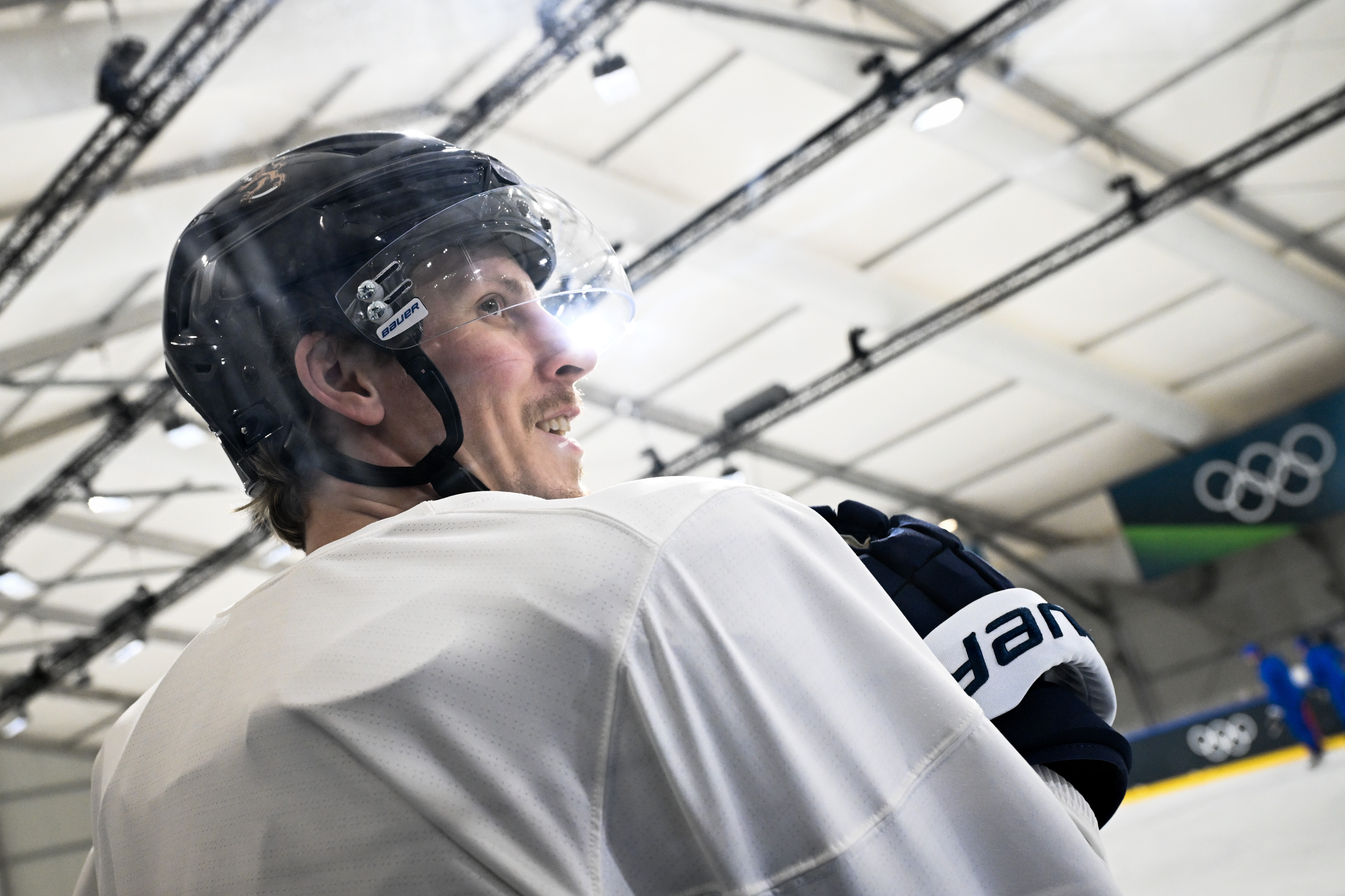 Leijonien oululaispuolustaja Niko Mikkola tietää, miten maailman paras jääkiekkoilija Connor McDavid on mahdollista pysäyttää
