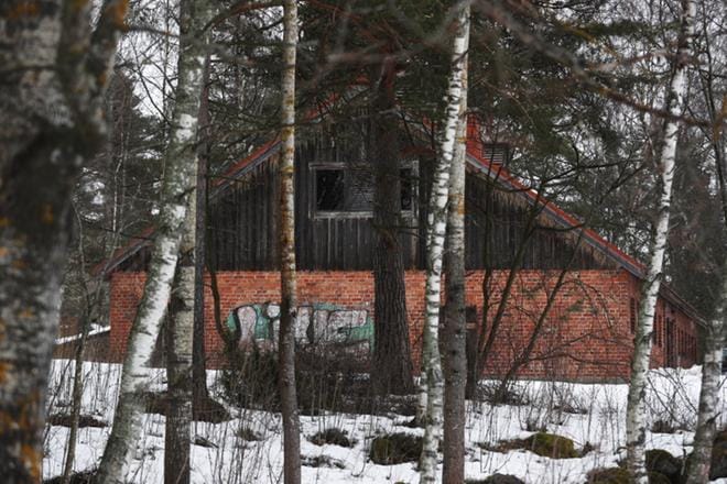 Klemettilässä sijaitseva vanha vaivaistalon sikala on myynnissä. KUVA: MINNA ANTILA
