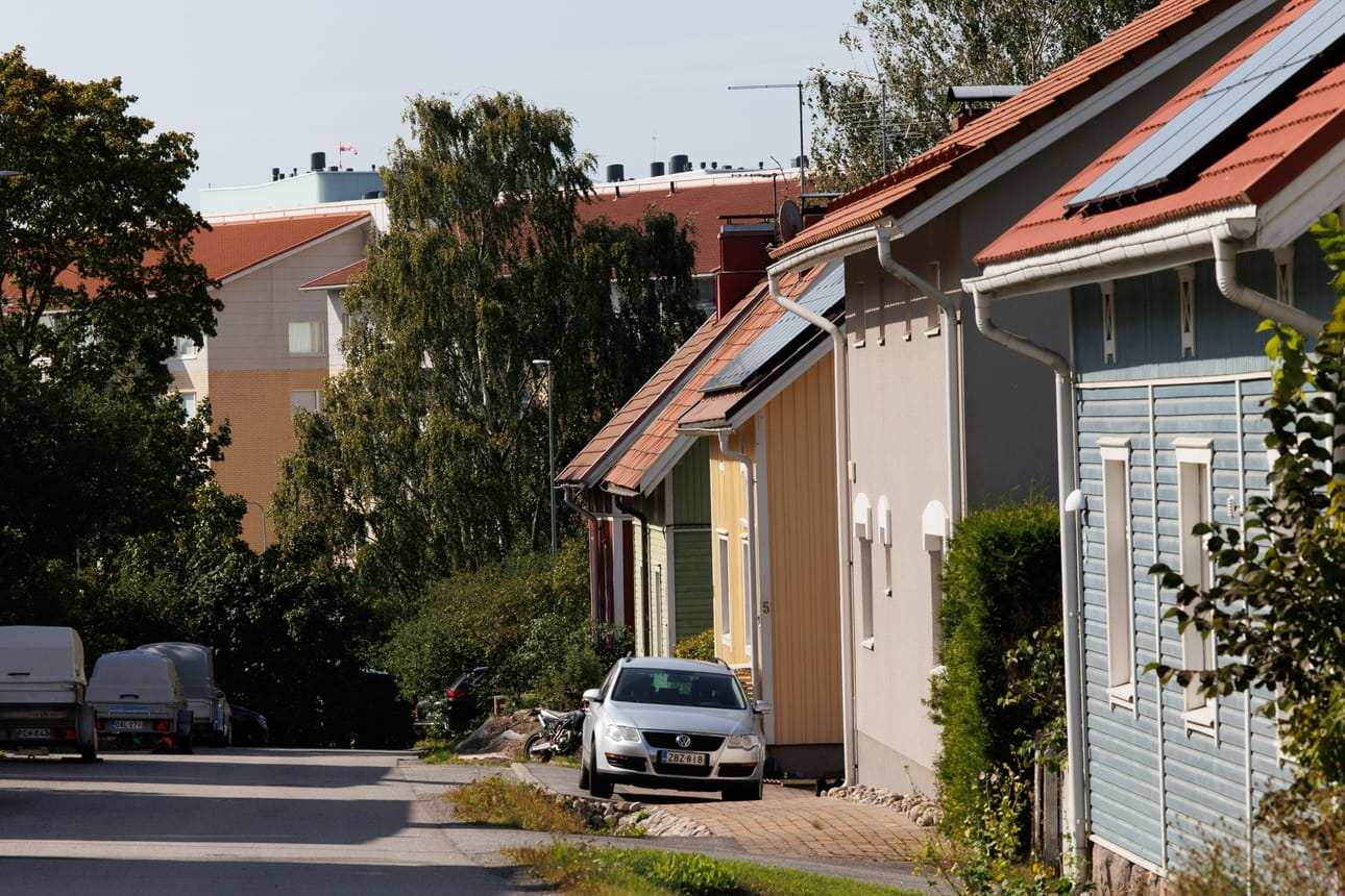Asuntolainojen käsittelyajat eivät ole merkittävästi pidentyneet eikä käsittely ole erityisesti ruuhkautunut, pankeista sanotaan STT:lle. LEHTIKUVA / ANNI SAVOLAINEN