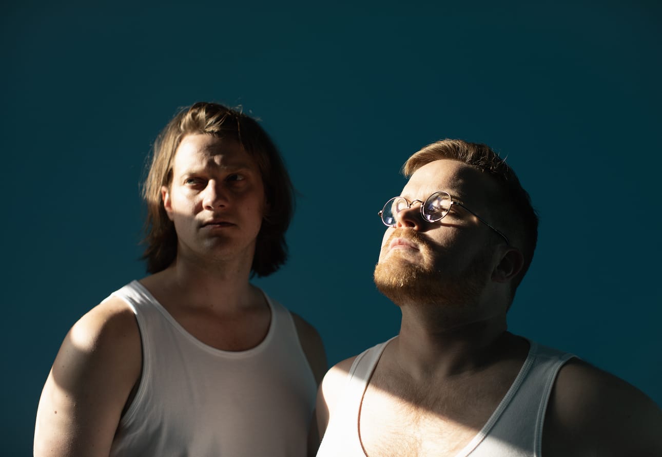 Aleksi Ripatin (vas.) ja Jussi Pelkosen vuonna 2013 perustama Ursus Factory julkaisee joulukuussa viidennen studioalbuminsa. Helsinkiläisyhtyeen nimi on peräisin puolalaisesta traktoritehtaasta.