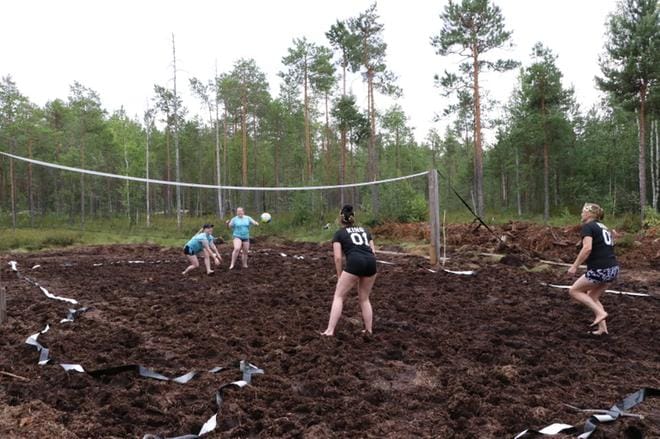 Heinäkuun lopulla Hunurijärvelle avattu suolentopallokenttä täyttää mitoiltaan kisavaatimukset.