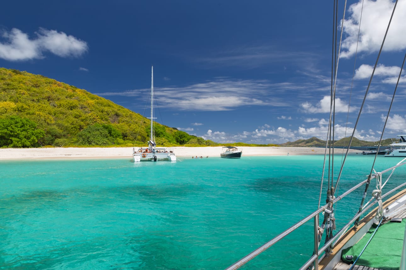 Buck Island on Marjo Ahon lempikohteita. Se on erityissuojeltu alue, jossa ranta on hienoista hienointa hiekkaa ja meri suloisen lämmintä.