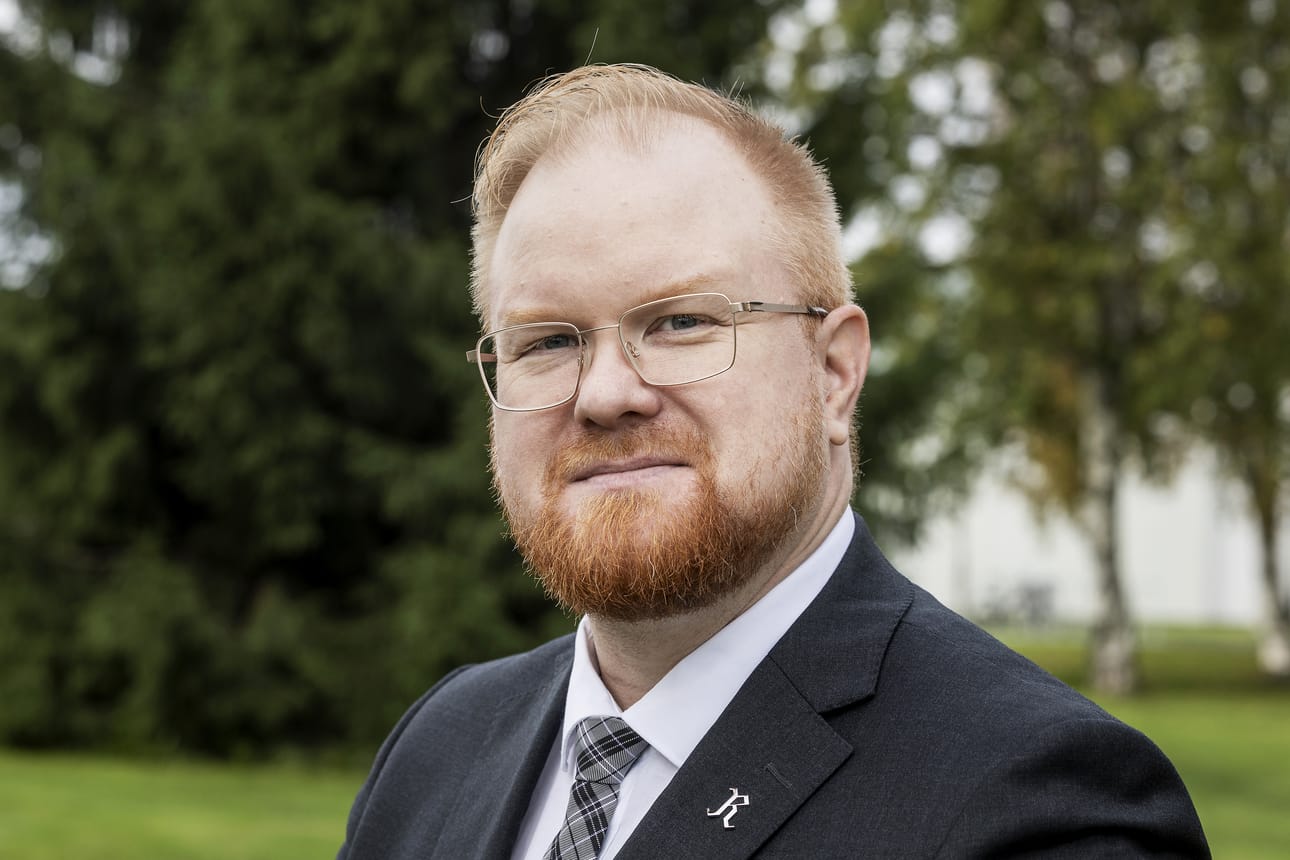 Rovaniemen uusi kaupunginjohtaja Joonas Hänninen on kotoisin Sallasta ja opiskellut Rovaniemellä. Työ vei hänet 12 vuodeksi Savoon, mutta paluu Lappiin on ollut koko ajan hänen tavoitteenaan.