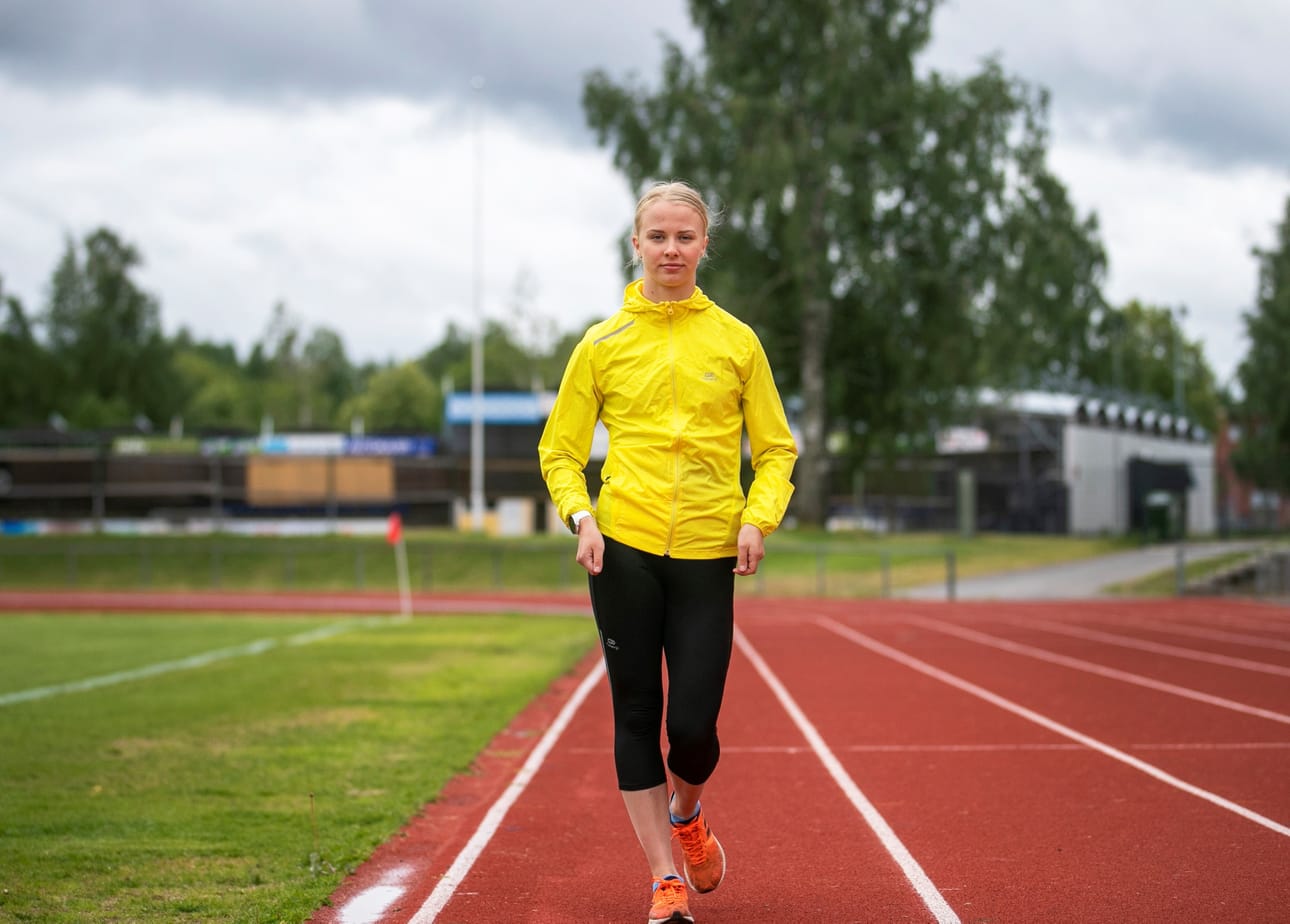 Lapuan Virkiän kilpakävelijä Anniina Kivimäki nappasi lauantaina hallimestaruuden 3000 metrin kilpailussa. Arkistokuva.