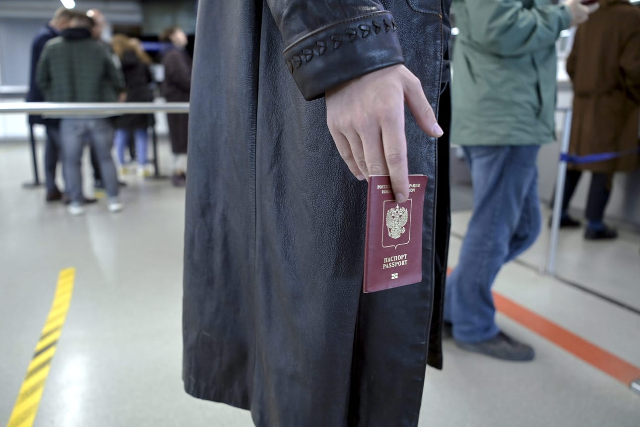 Venäläisten viisumeja koskevat rajoitukset astuivat voimaan tällä viikolla torstain ja perjantain välisenä yönä. LEHTIKUVA / Jussi Nukari