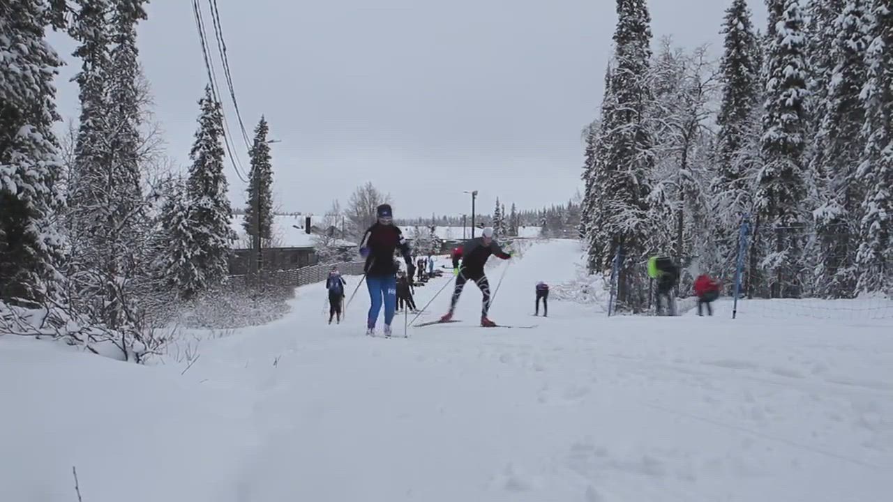 Oloksen ensilumenladulla 500 hiihtäjää