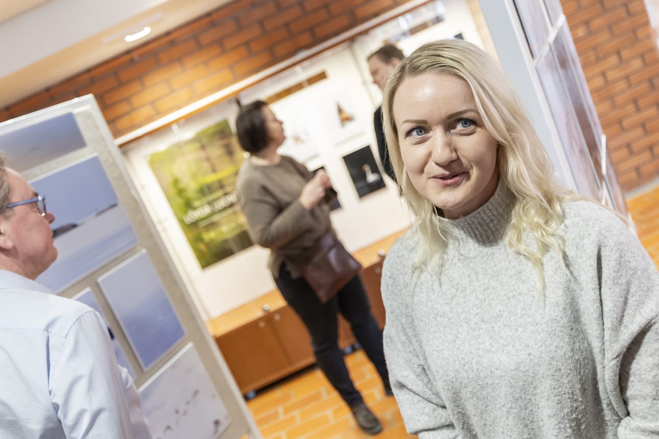 Kätlin Tikki oli ammentanut valokuviensa aihealueen Inkoon merellisestä ympäristöstä.