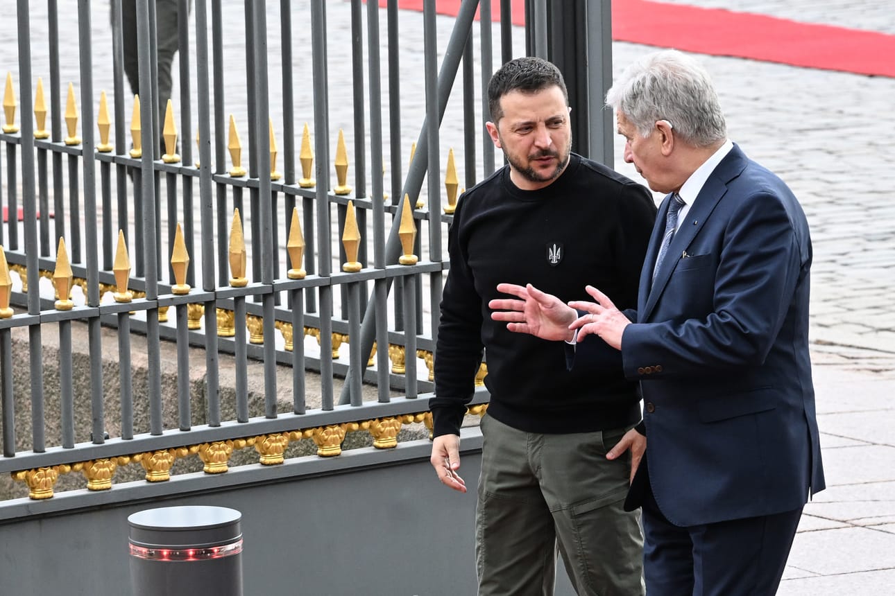 Ukrainan presidentti Volodymyr Zelenskyi tapasi Suomen presidentti Sauli Niinistöä Helsingissä keskiviikkona.
