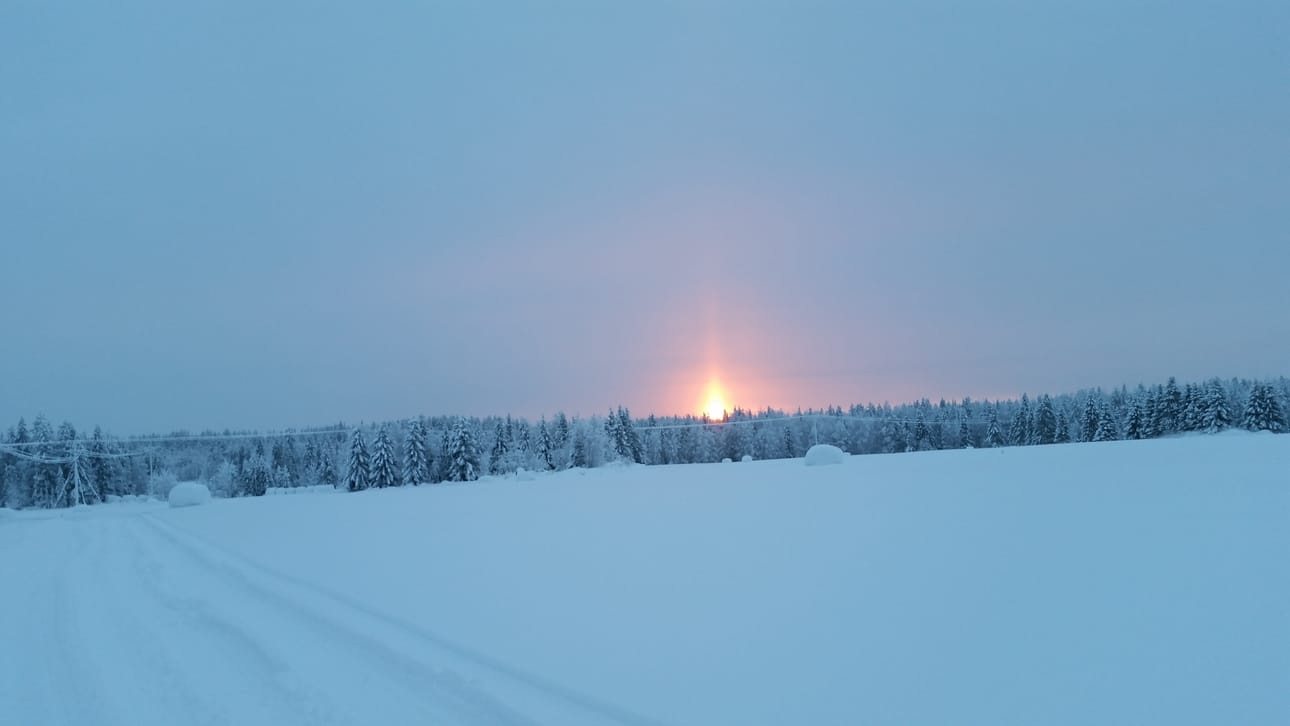 Talven valoa Maaninkavaarassa