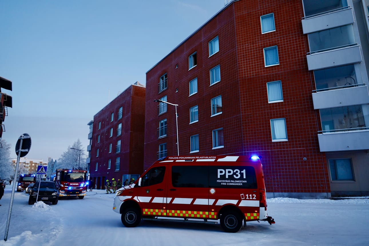 Tulipalo sattui Sellukadulla sijaitsevan talon ylimmässä kerroksessa.