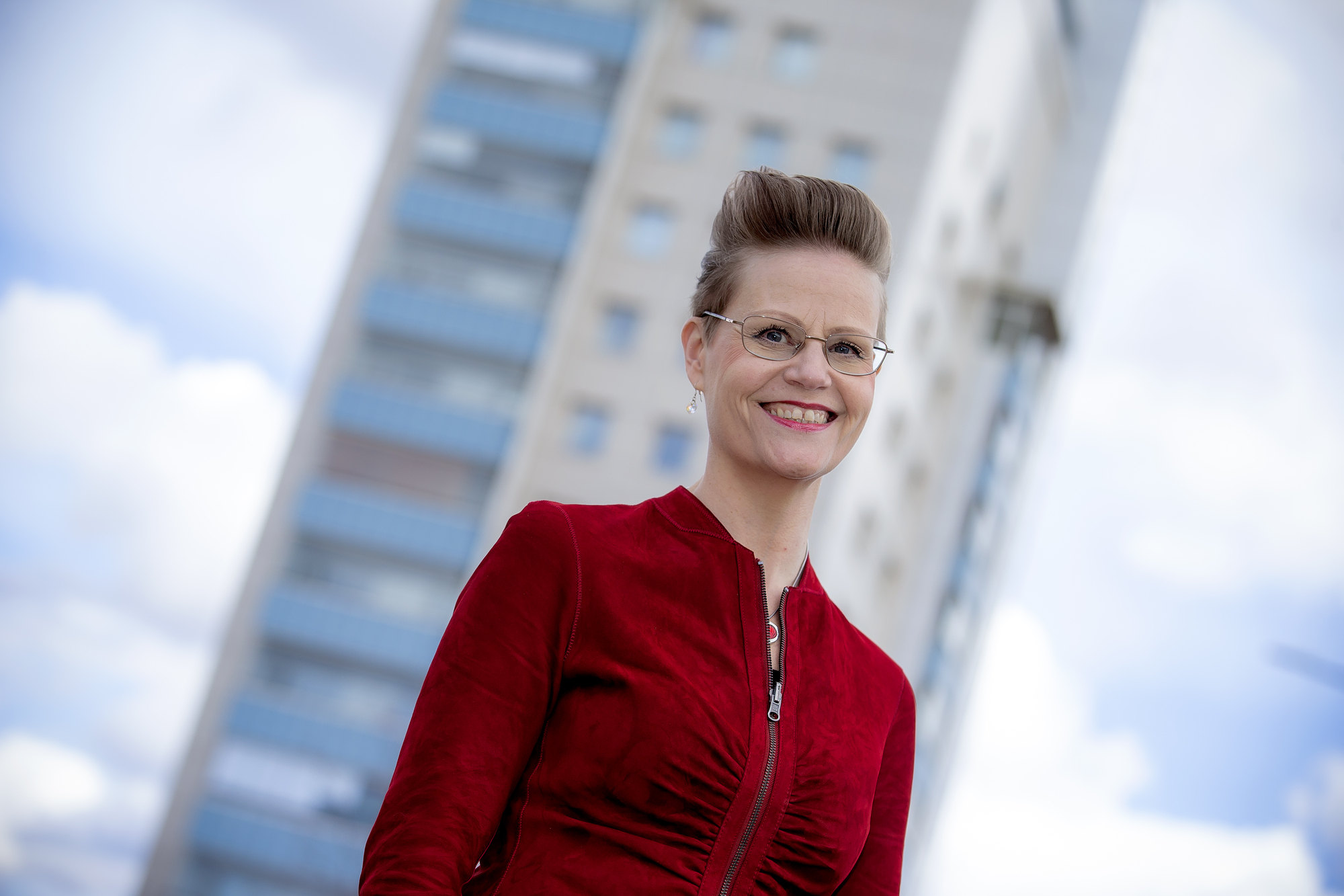 Mannun toive:  "Jossain vaiheessa energia tuotetaan vedestä, auringosta ja tuulesta, eikä meidän tarvitse enää räjäytellä tai polttaa mitään"