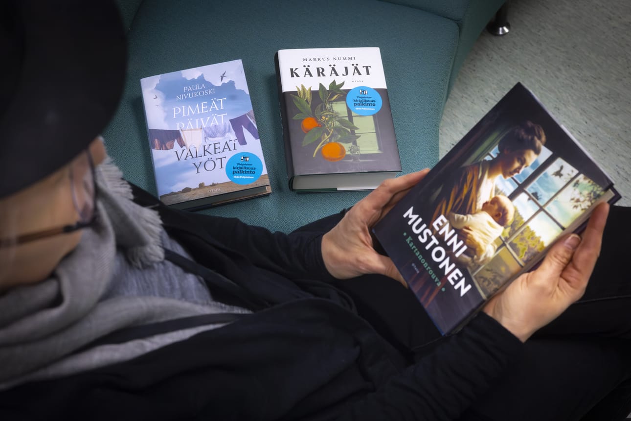 Tuttujen pohjalaiskirjailijoiden historialliset romaanit lukeutuivat Seinäjoen kirjastojen lainatuimpiin teoksiin.