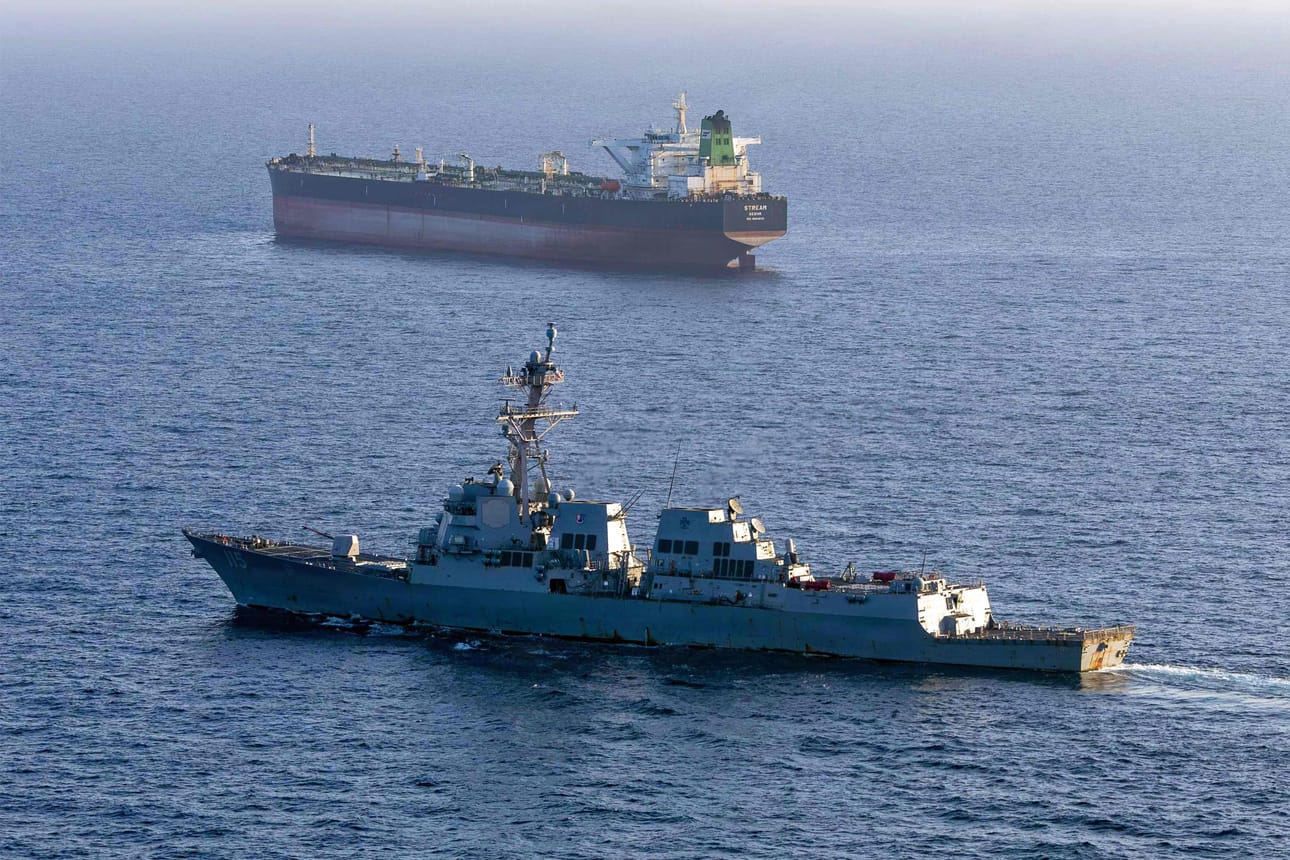 Yhdysvaltojen mukaan iskujen perusteena oli Iranin tekemä isku Hormuzinsalmella kulkeneeseen laivaan.