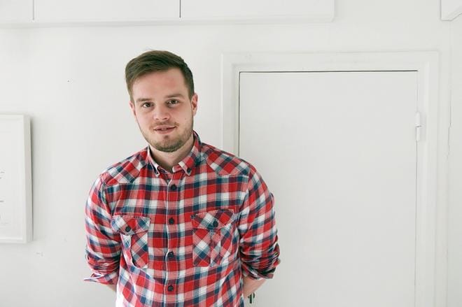 Ensi vuonna Vaasaan muuttava kokki Mattias Åhman kertoo seuraavansa pohjoismaisia ruokatrendejä ja tuovansa niitä myös Vaasaan. Kuva: Josefiina Vanhanen
