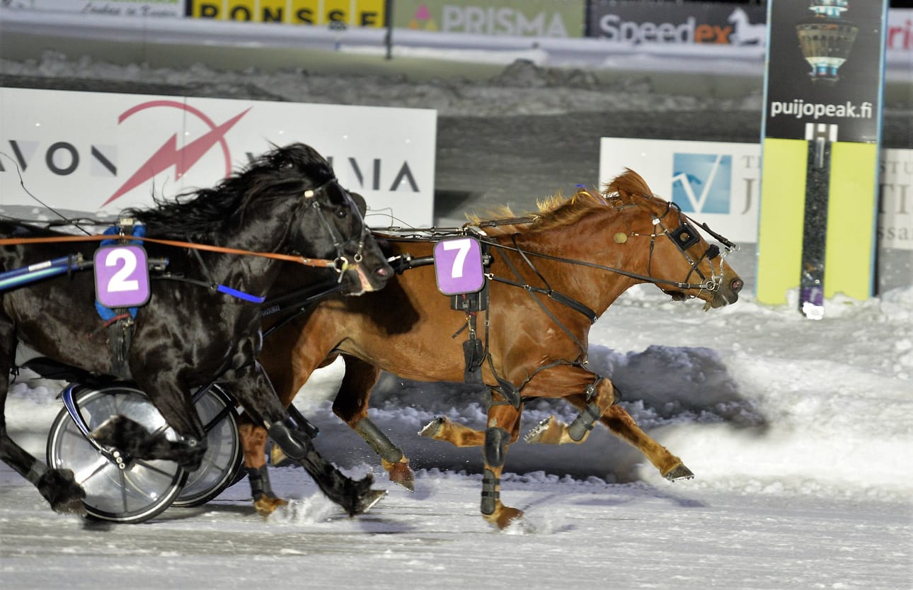 Kartier ehtii voittoon ennen Koskelan Akselia.