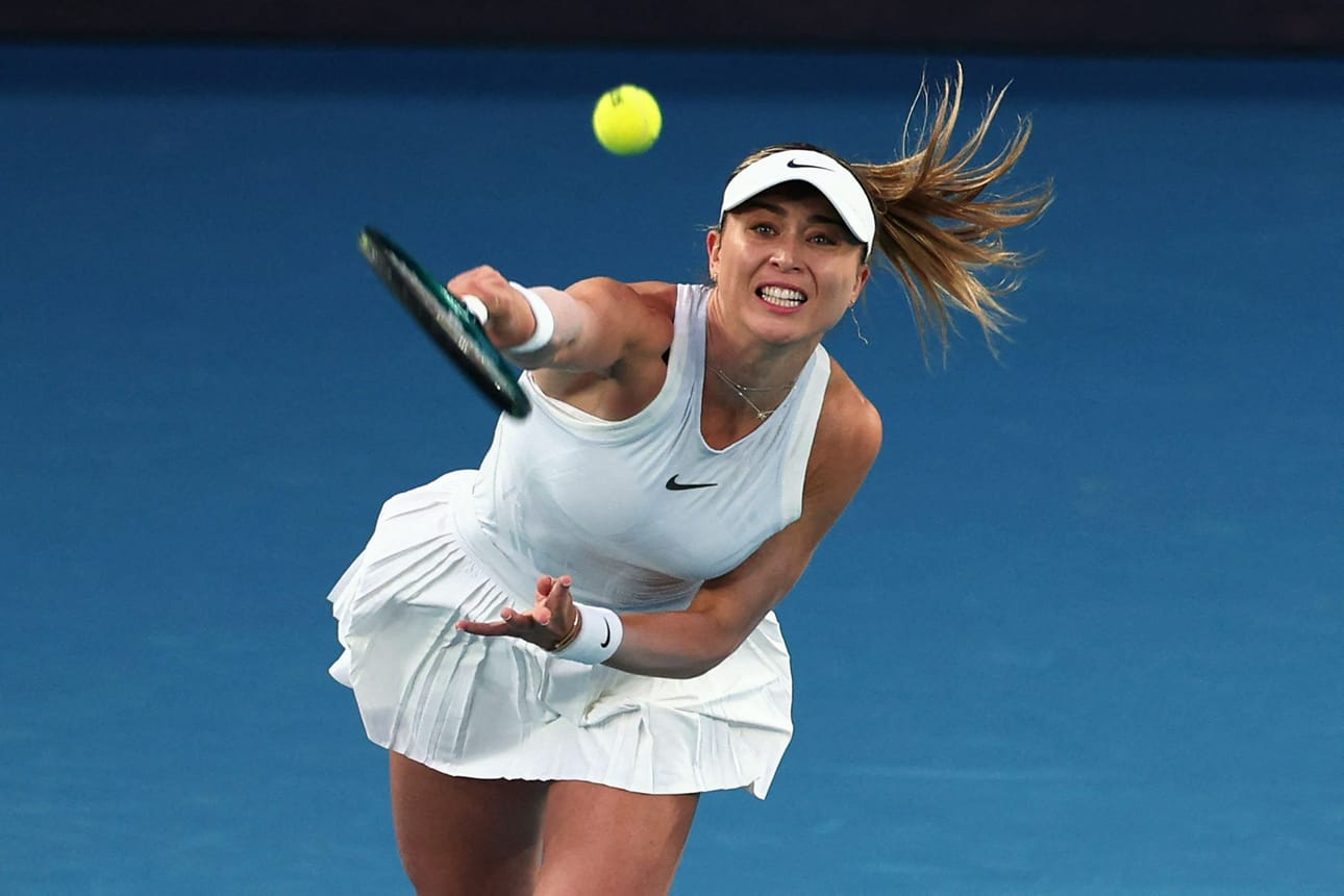 Valkovenäläinen Aryna Sabalenka pelaa tenniskiertueilla neutraalilla statuksella. LEHTIKUVA/AFP
