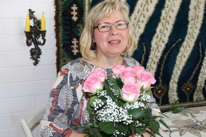 Marita Koli palasi 16 vuotta sitten Alajärvelle hoitamaan veljensä orvoksi jääneitä lapsia. Viime vuodet hän hoitanut myös iäkkäitä vanhempiaan. KUVAT: SAILA COLLANDER