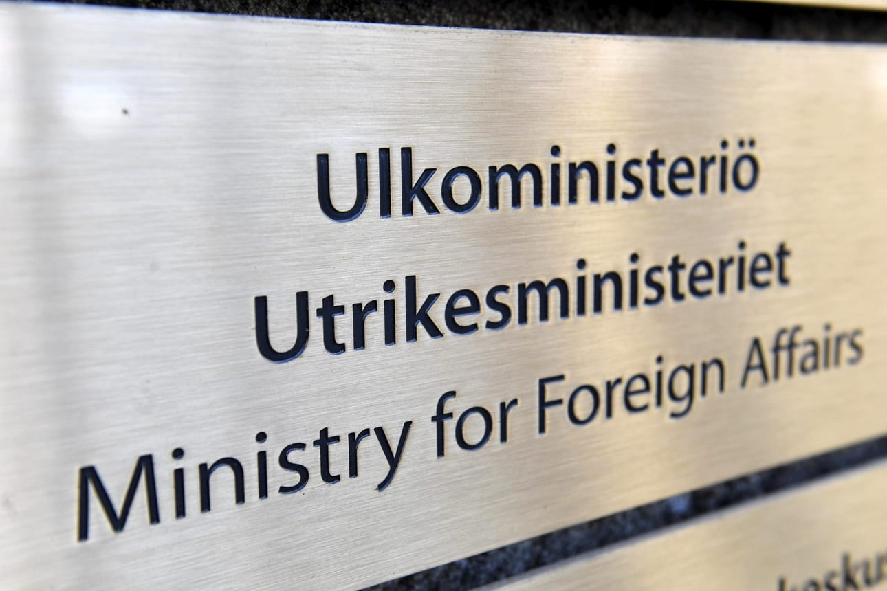 Ulkoministeriö irtisanoi miehen virkasuhteen syyskuussa 2021 kuukauden irtisanomisajalla. LEHTIKUVA / Vesa Moilanen