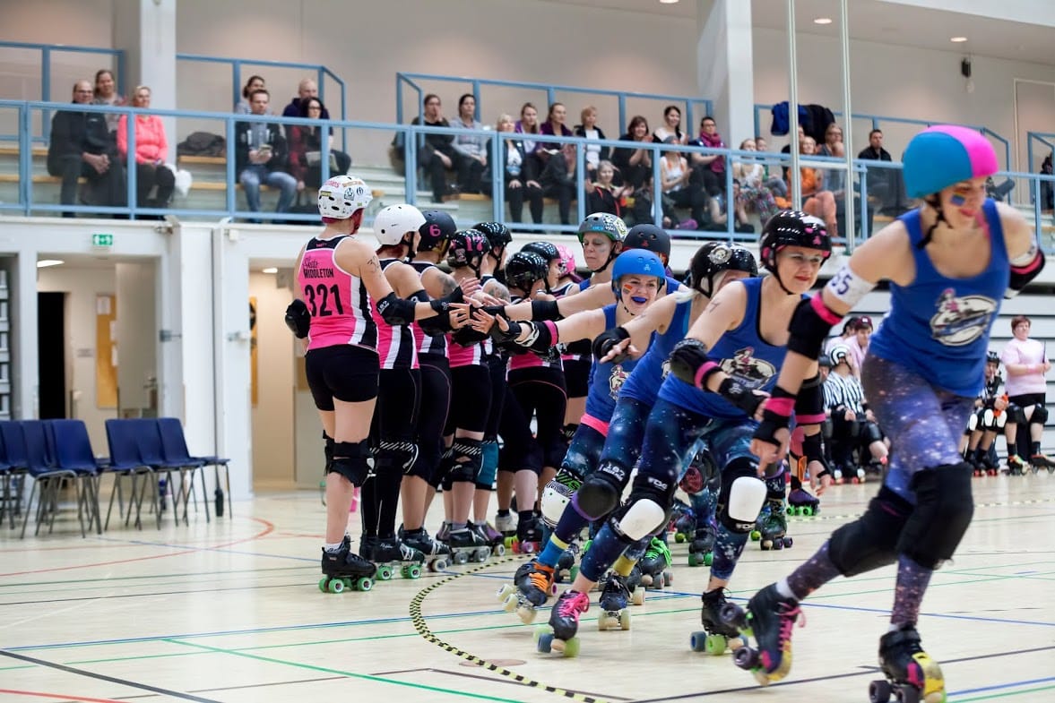 Oulu Roller Derbyn edustusjoukkue Shitty City Rollers nousi Roller Derbyn SM-liigaan eli niin kutsuttuun Suomi Cupiin vuonna 2016.
