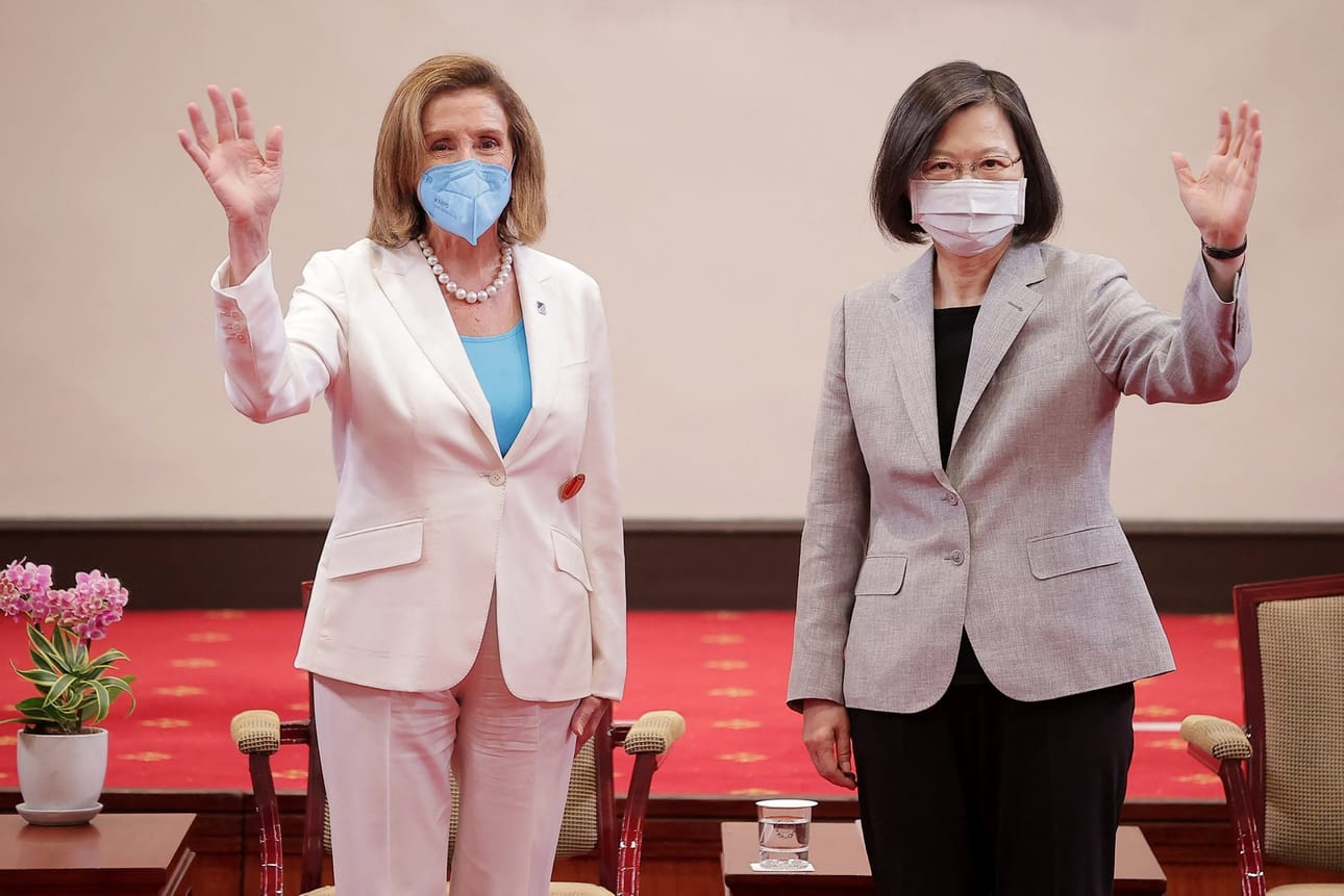 Yhdysvaltain edustajainhuoneen puhemies Nancy Pelosi vieraili Taiwanissa elokuun alussa ja tapasi myös presidentti Tsai Ing-wenin.