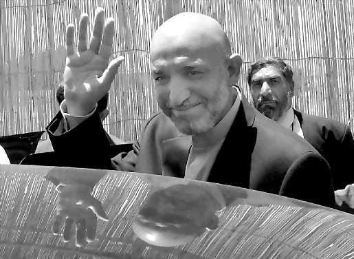 Vaikea tehtävä . Afganistanin uusi presidentti Hamid Karzai yrittää saada maahan toimintakykyisen hallituksen. Tehtävä ei ole helppo, sillä maan lukuisat etniset ryhmät sekä sotapäälliköt haluavat lisätä omaa vaikutusvaltaansa.