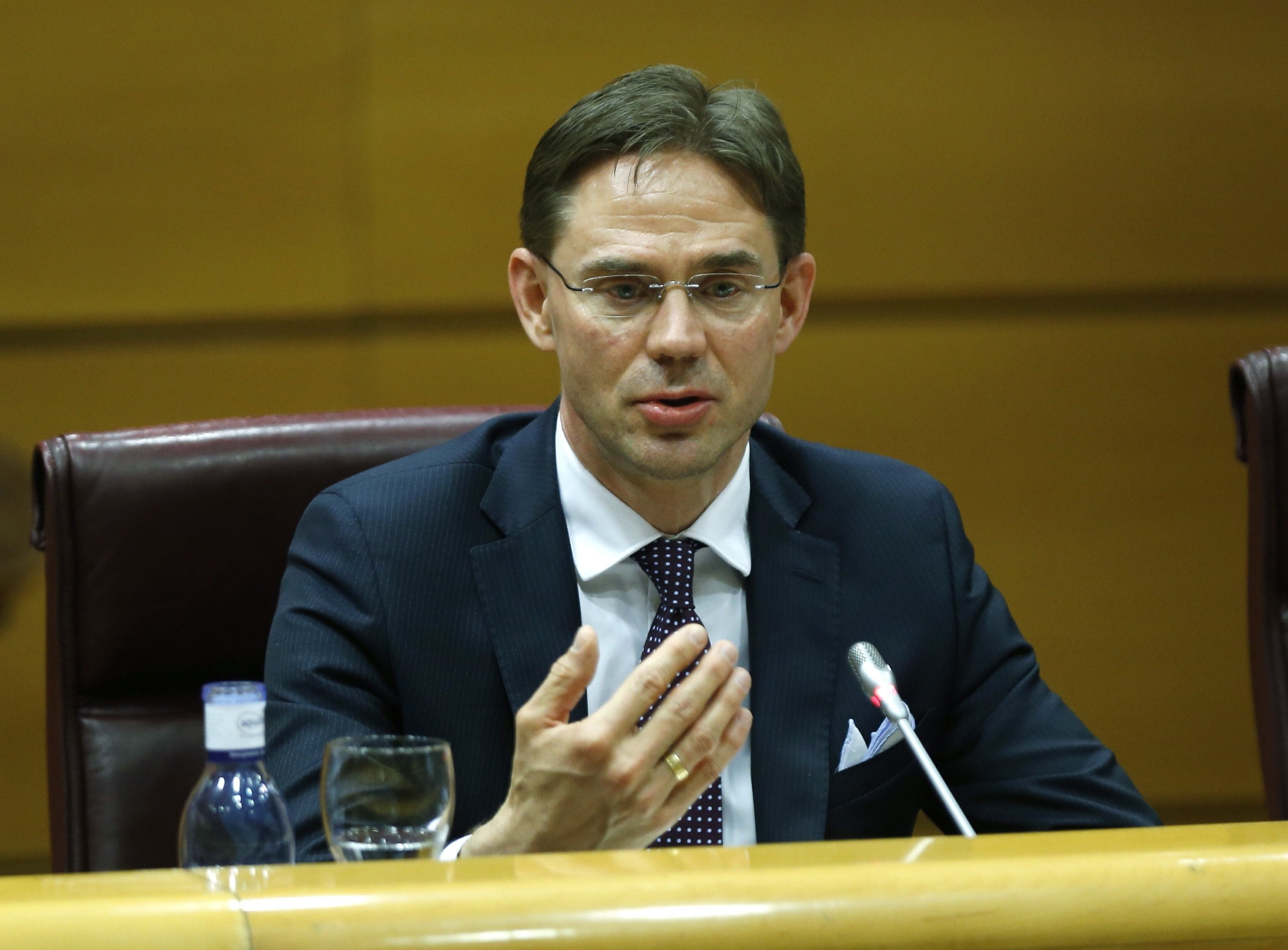Jyrki Katainen kehui Emmanuel Macronia tolkun ihmiseksi. 