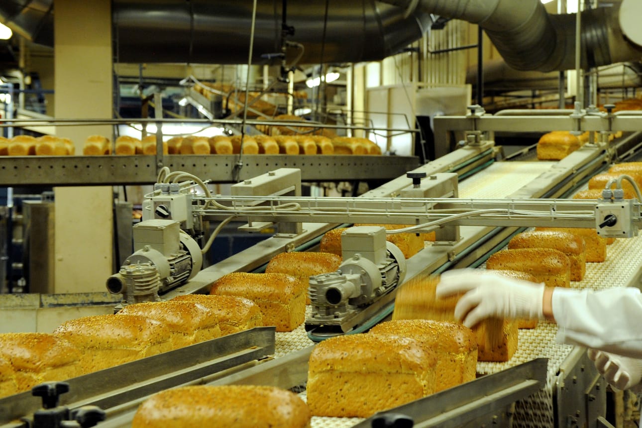 Fazerin myymäläleipomoita on lähes sata.